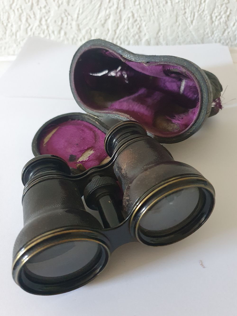 Lot 19y: Vintage binoculars