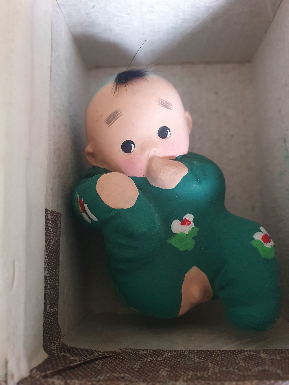 Lot 102: Vintage boxed foreign doll