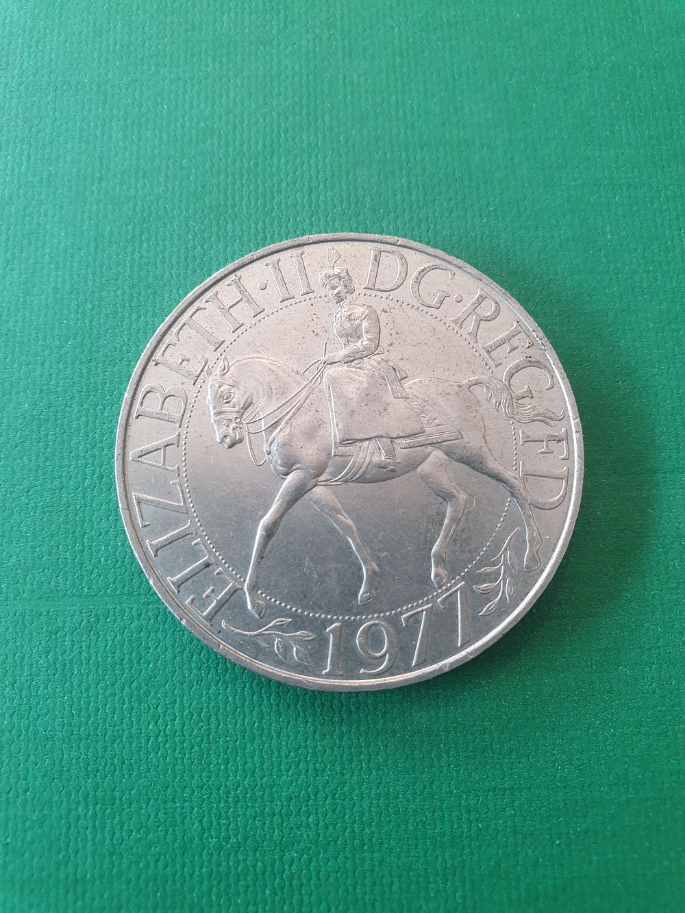 Lot 141: Vintage Churchill coin