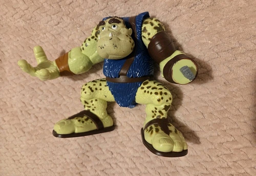 Lot 169: Small Soldiers Action Figure
