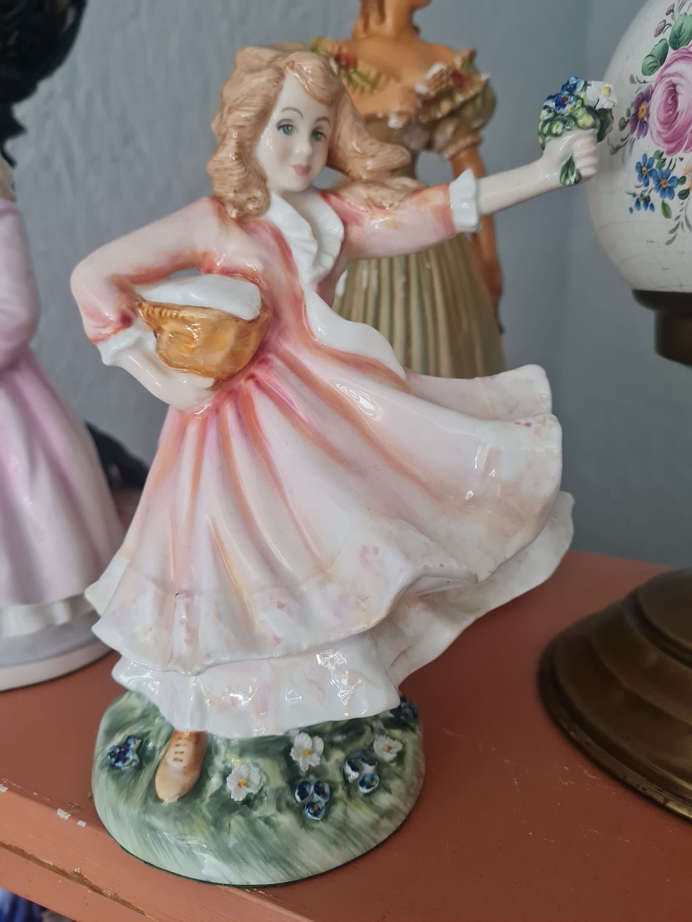 Lot 180: Large royal doulton daddys joy