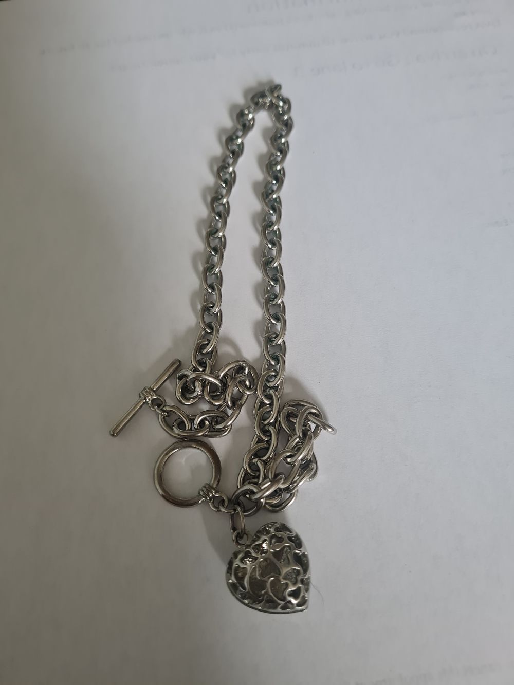 Lot 182: Large chain ladies