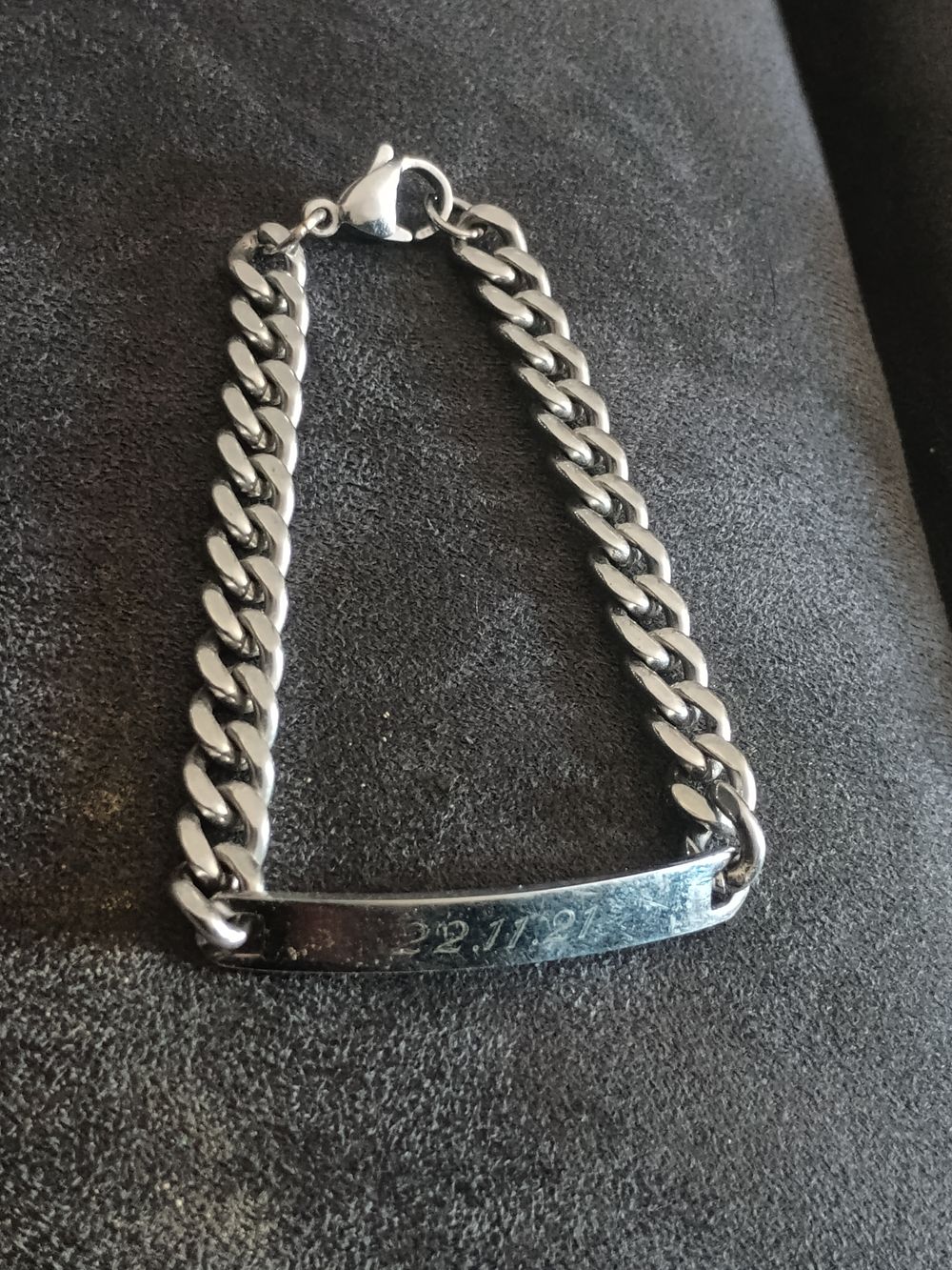 Lot 240: Chain Link Bar Bracelet