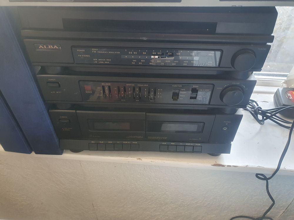 Lot 286: Alba hi fi system