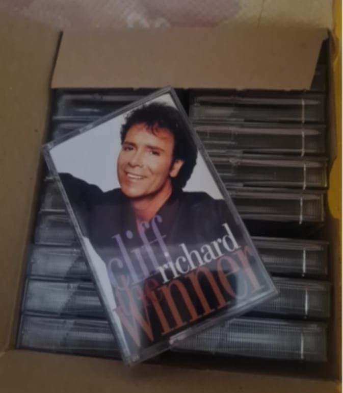 Lot 366: Cliff richards joblot