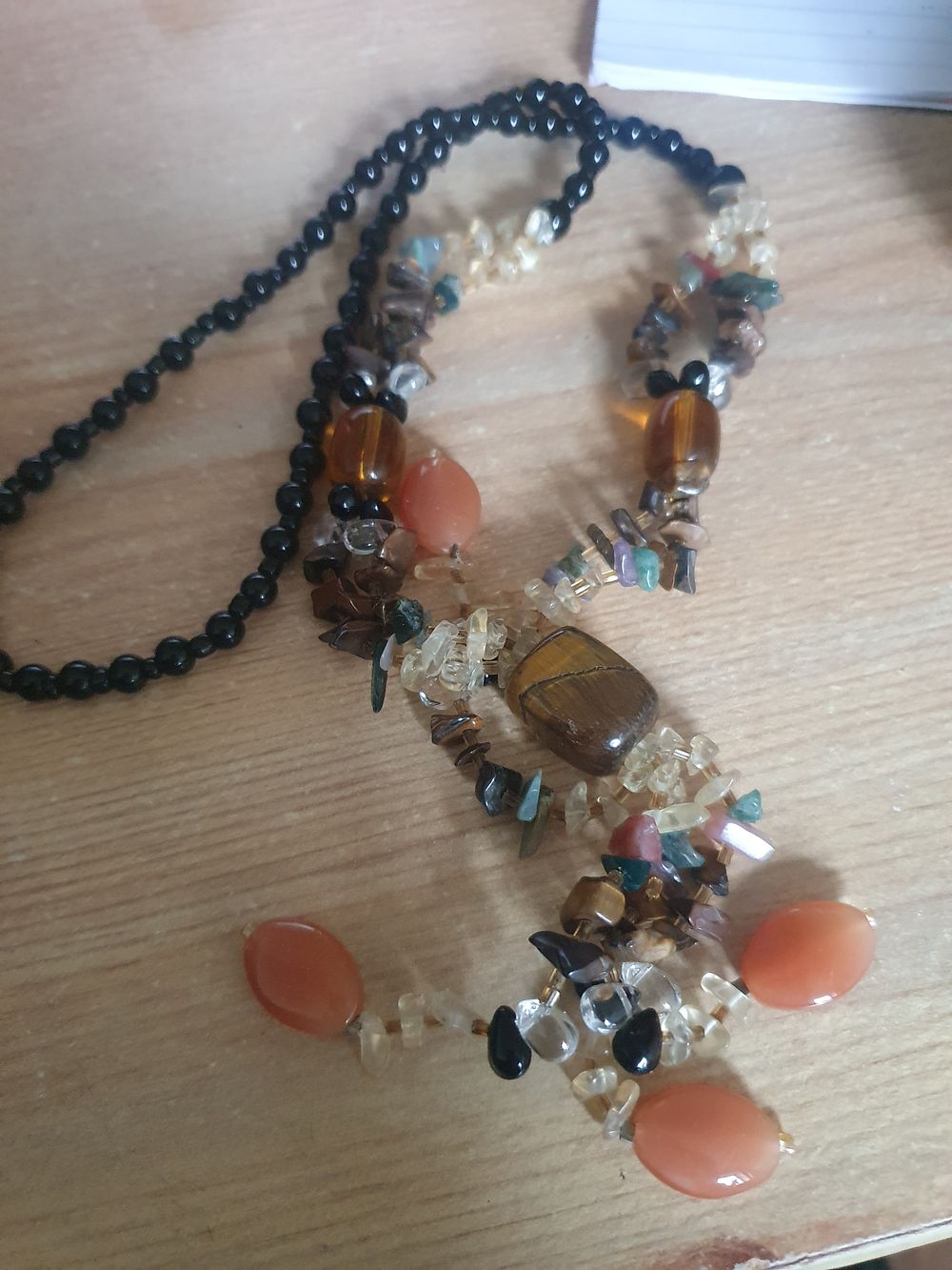 Lot 93: Vintage beaded necklace