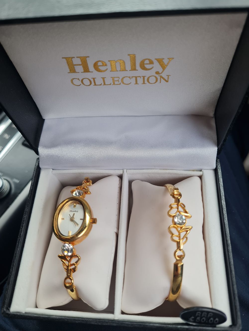 Lot 118: Hanley collection set
