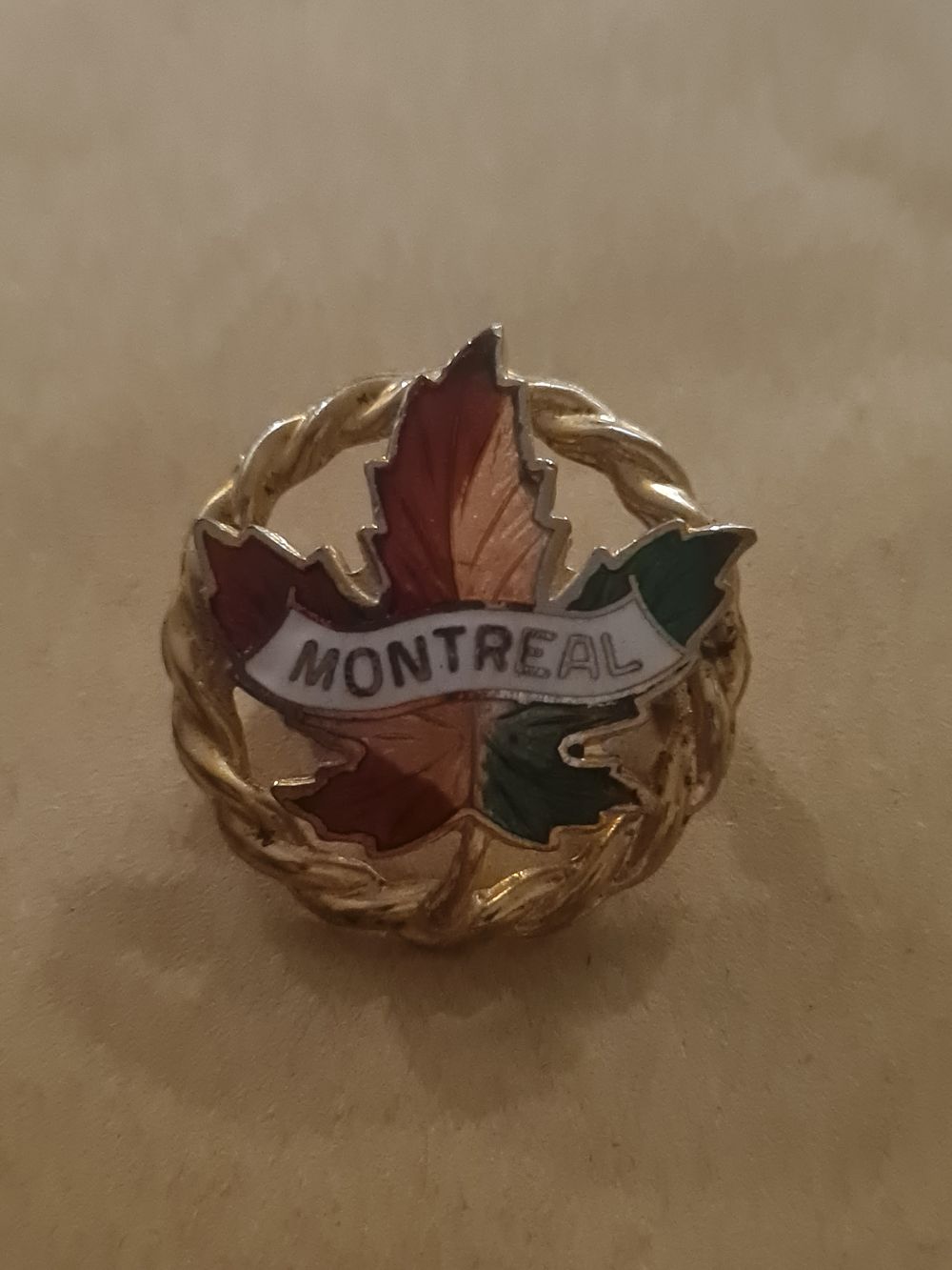 Lot 128: Montreal brooch