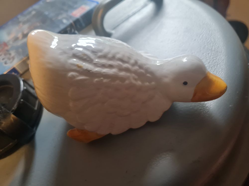 Lot 185: Regency fine arts small goose