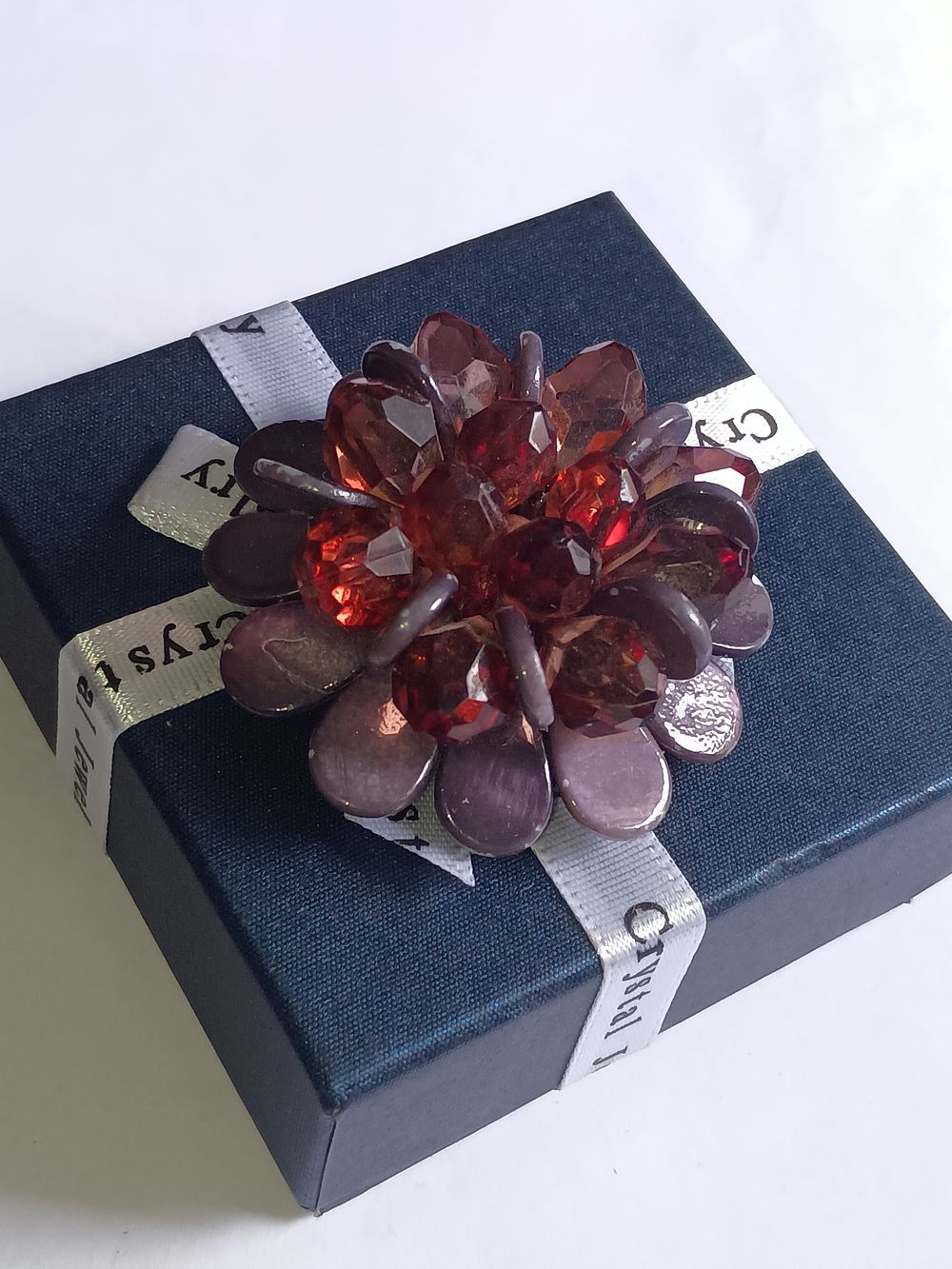 Lot 195: Ladies Quirky Brooch