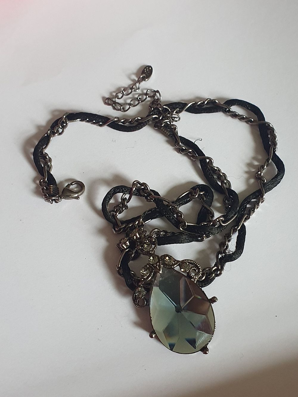 Lot 98: Vintage Necklace