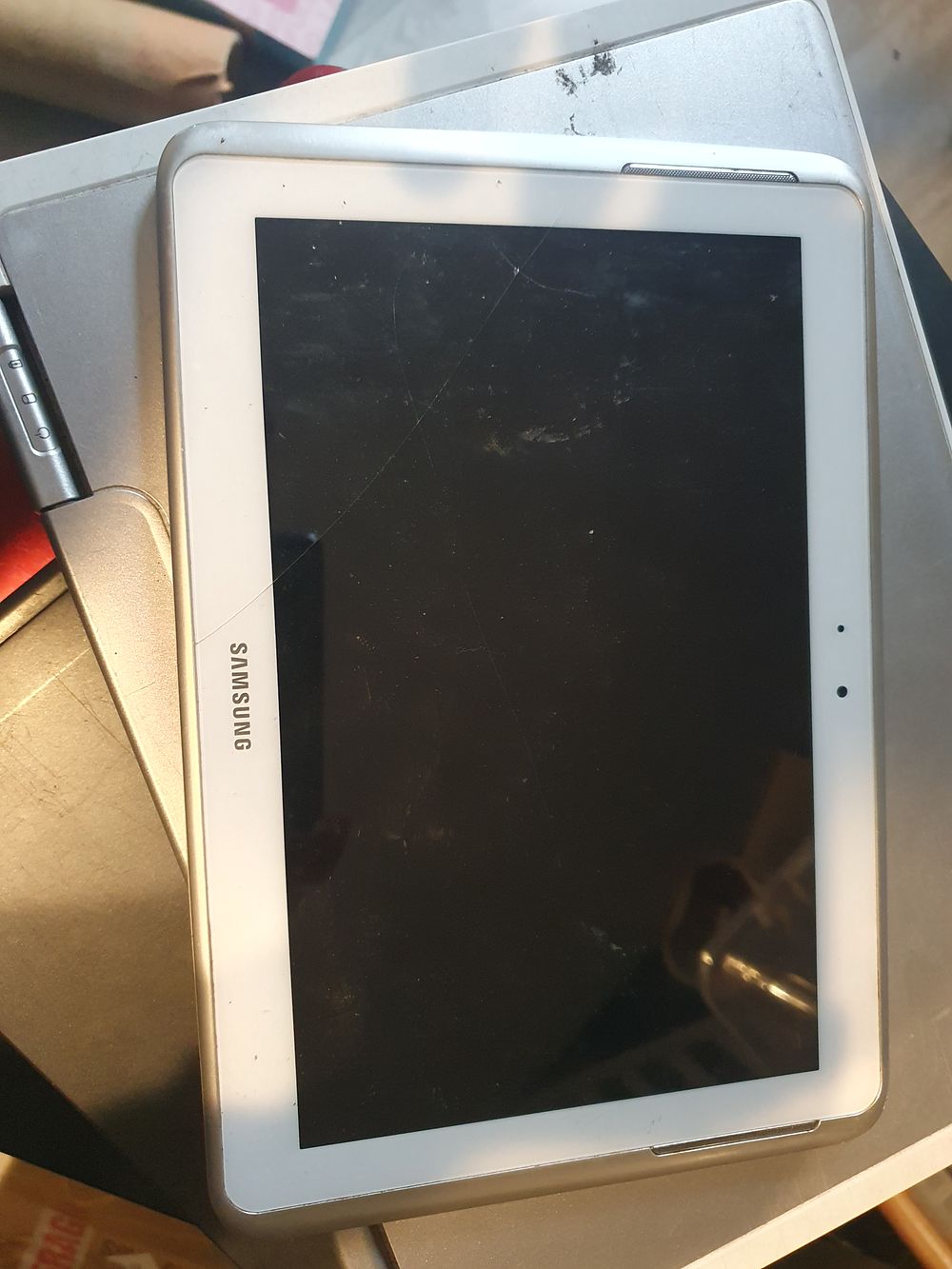 Lot 102: Samsung tablet