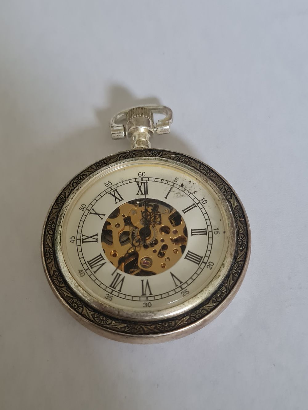 Lot 121: Vintage pocket watch