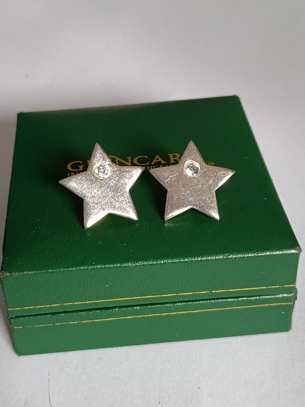 Lot 224: Beautiful Pair Of Diamante Star Stud Earrings
