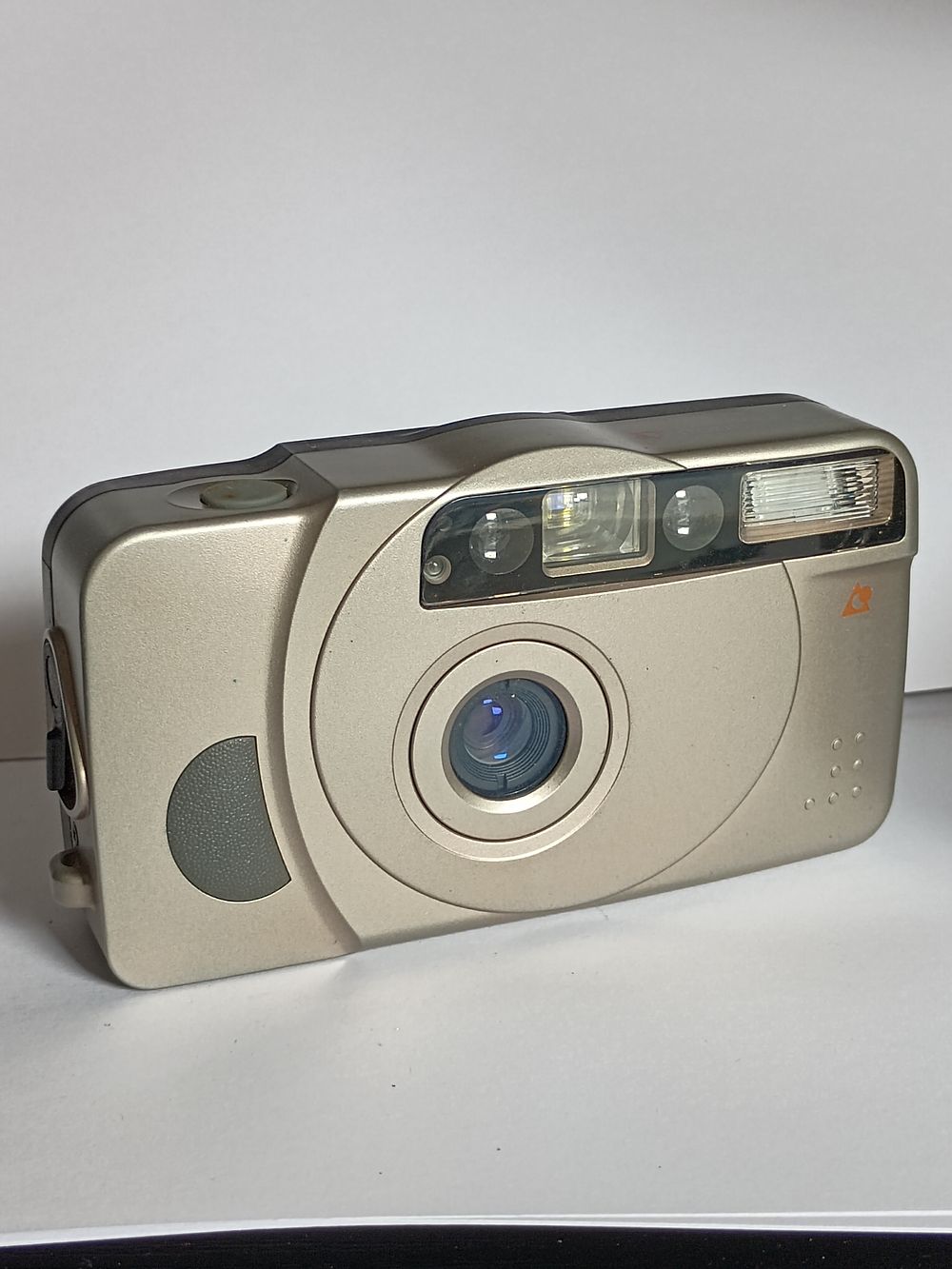 Lot 232: Vintage 1990's Boots Advanced 3000 Camera