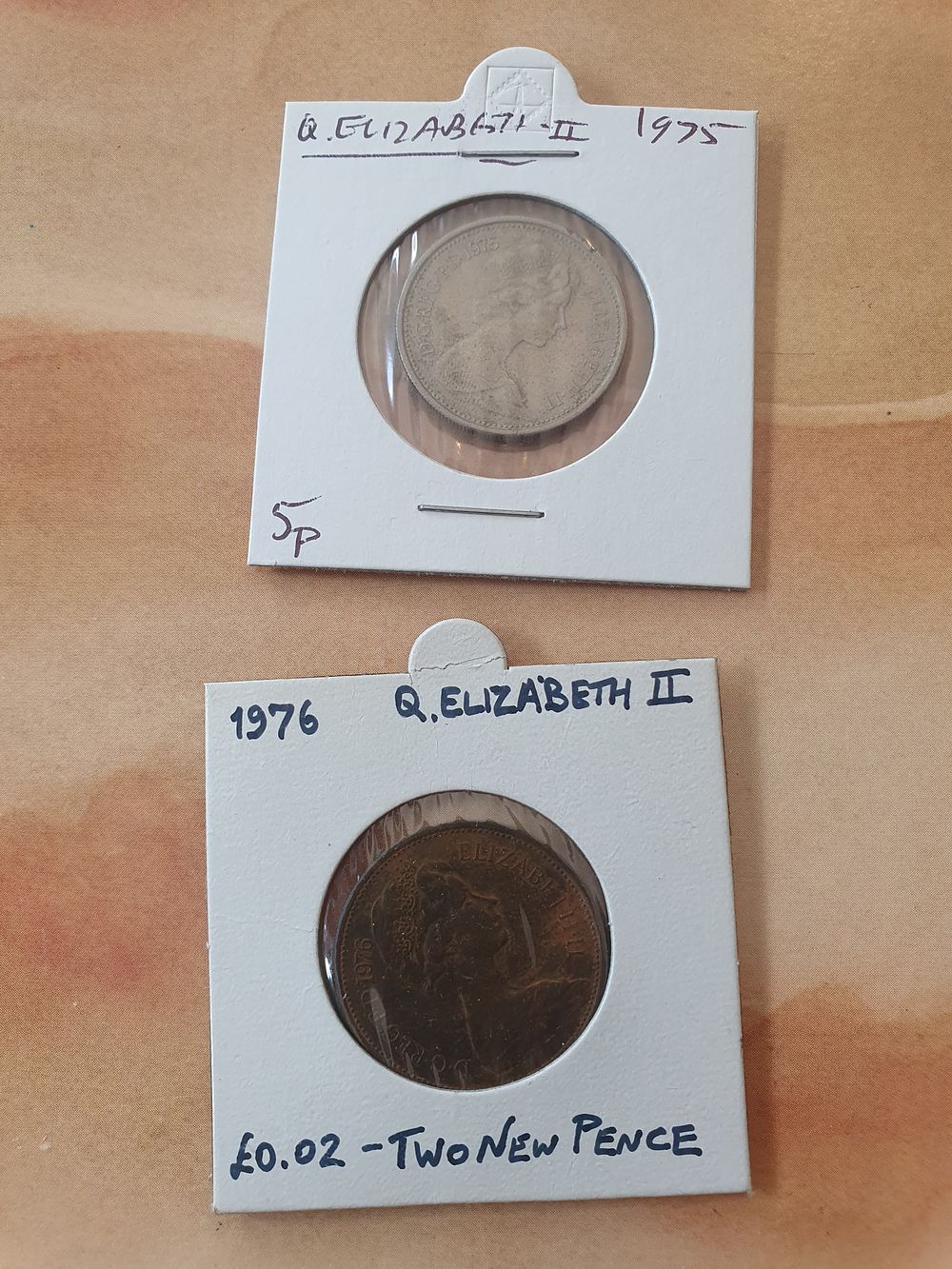 Lot 236: 2 vintage coins set