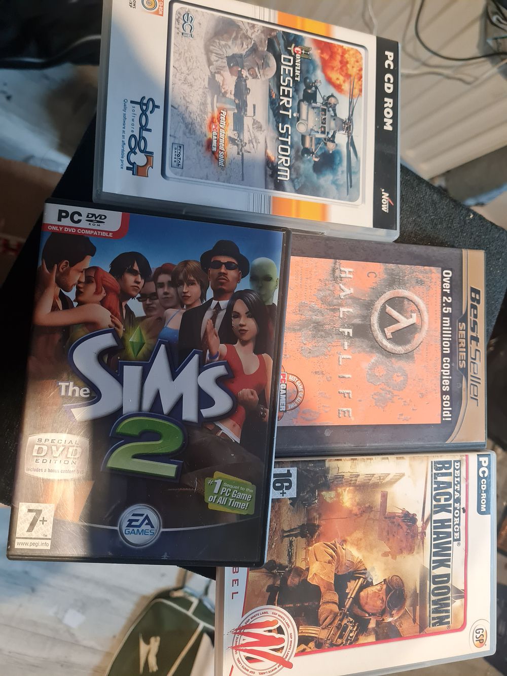 Lot 253: Collection of pc games