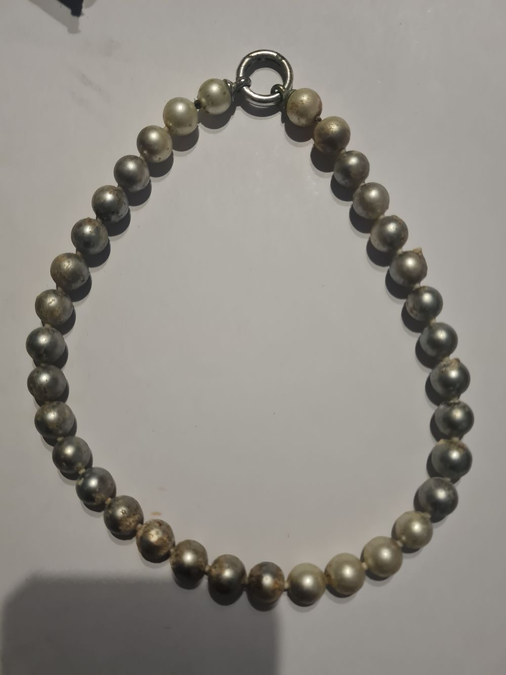 Lot 313: Large chain beaded