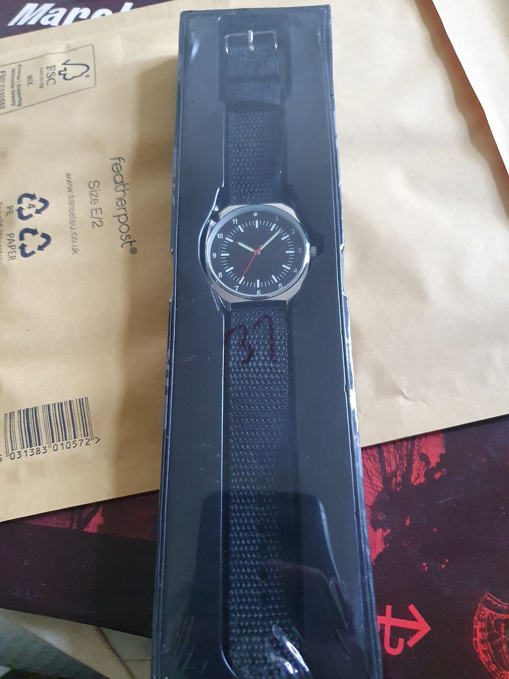 Lot 166t: New Boxed watch