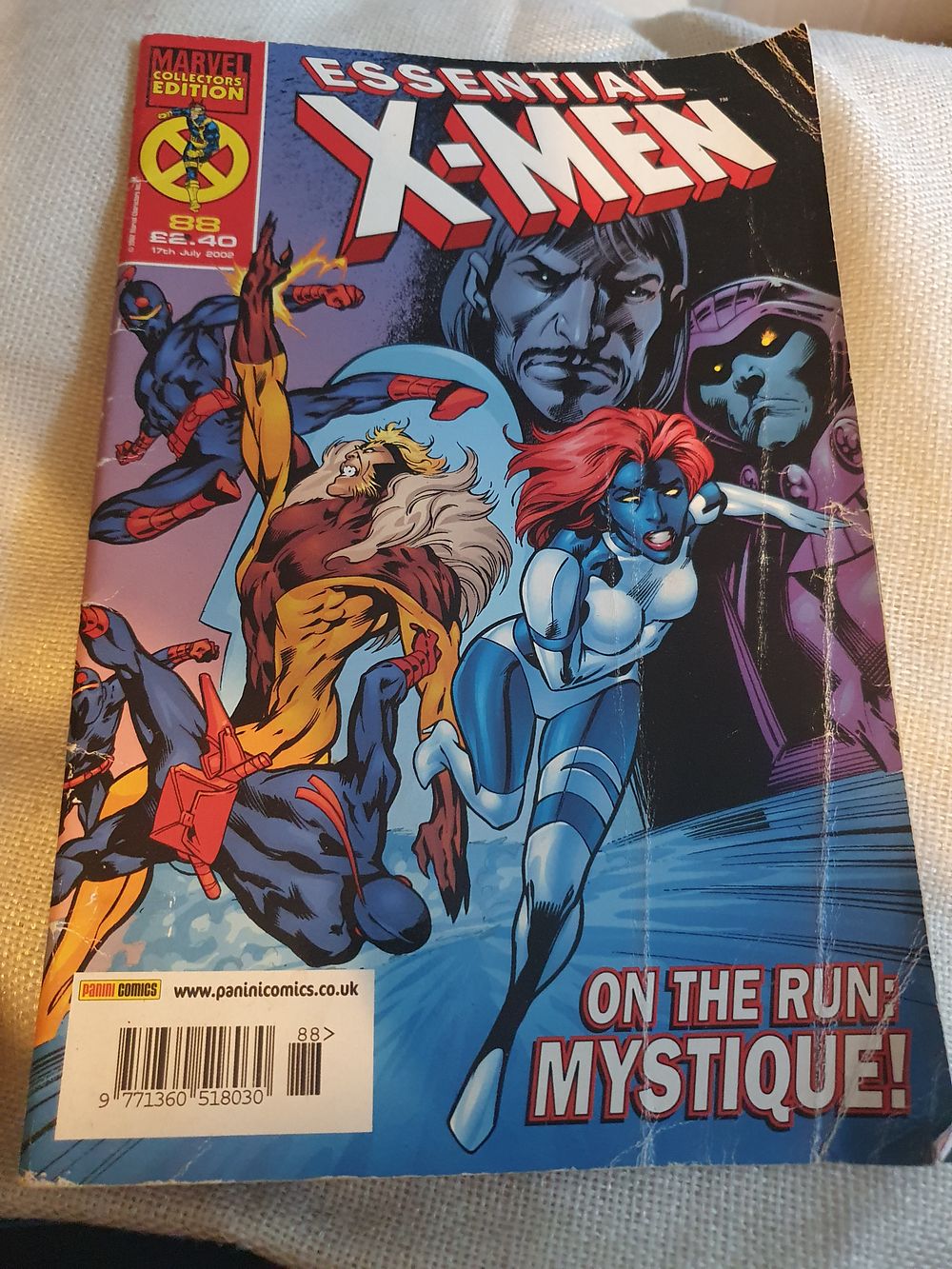 Lot 145: Xmen 2002 comic