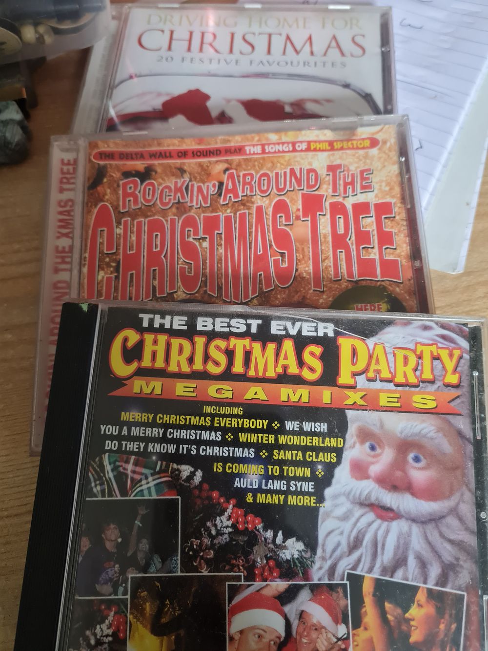 Lot 234: 3 xmas cds