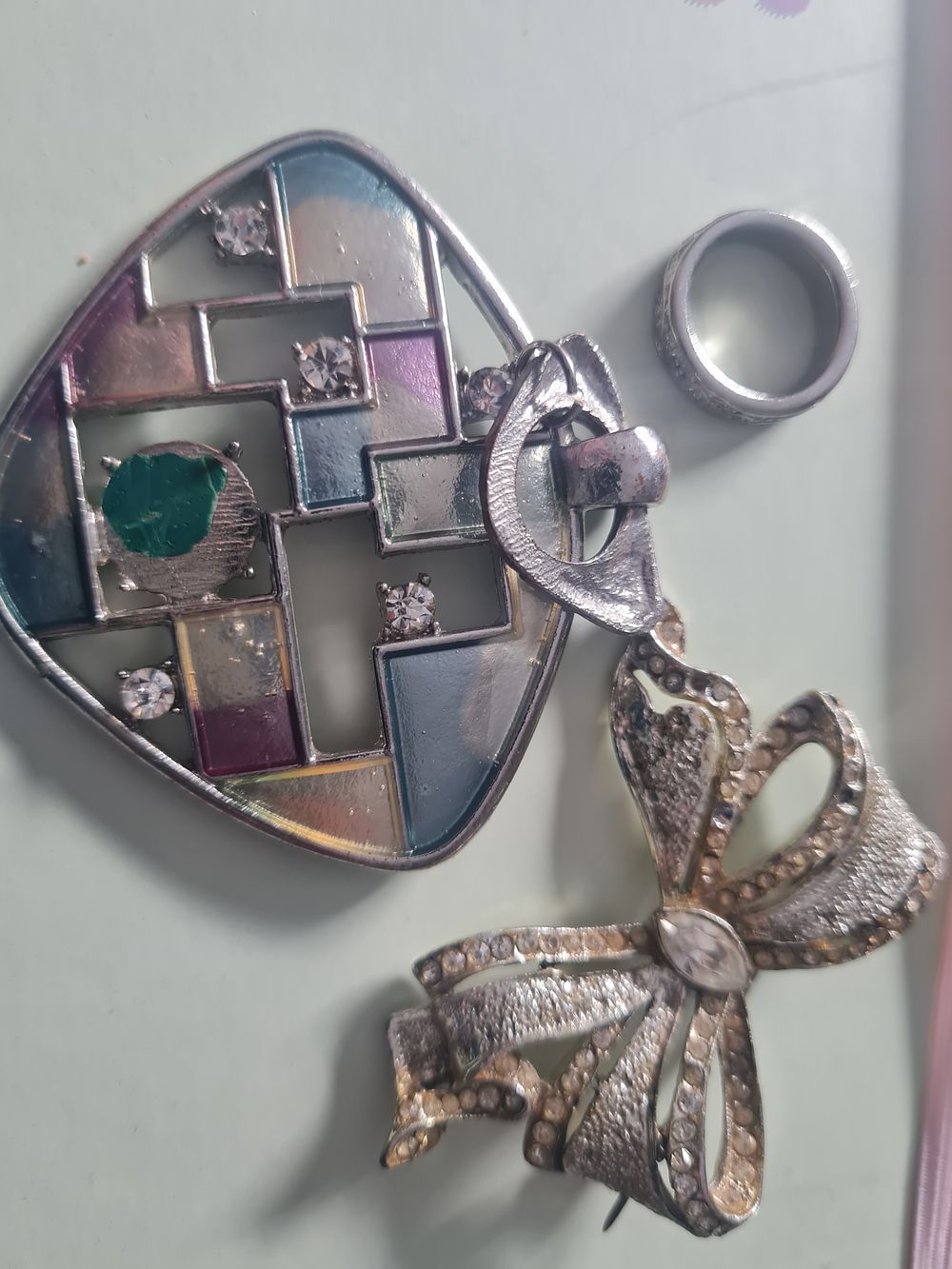 Lot 336: Jewellery lot