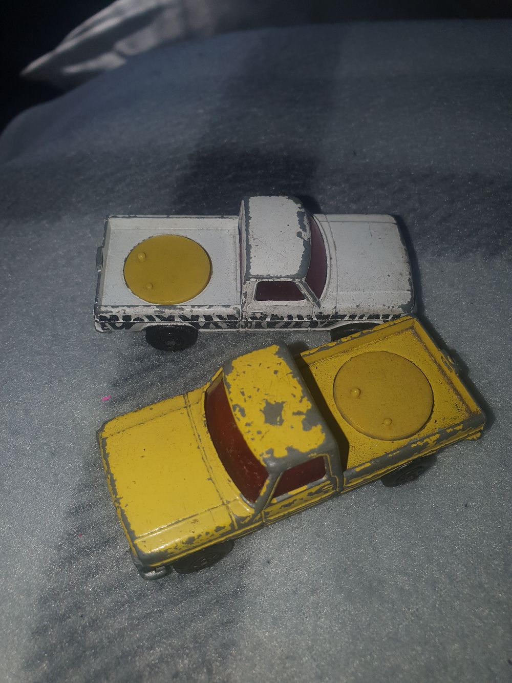 Lot 338: Vintage model pick ups