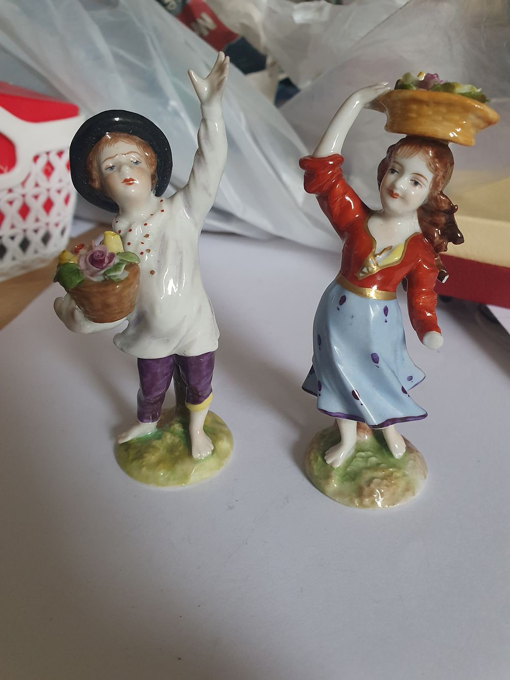 Lot 8a: 2 vintage German Figures