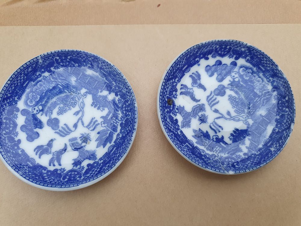 Lot 56: Vintage foreign set
