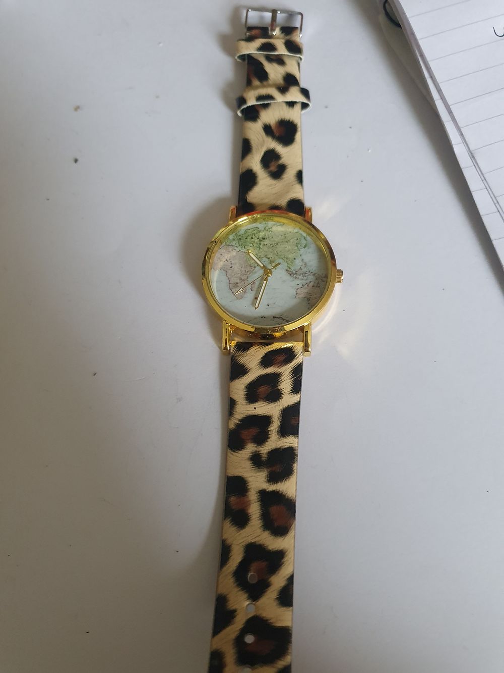 Lot 67: Vintage map of world watch