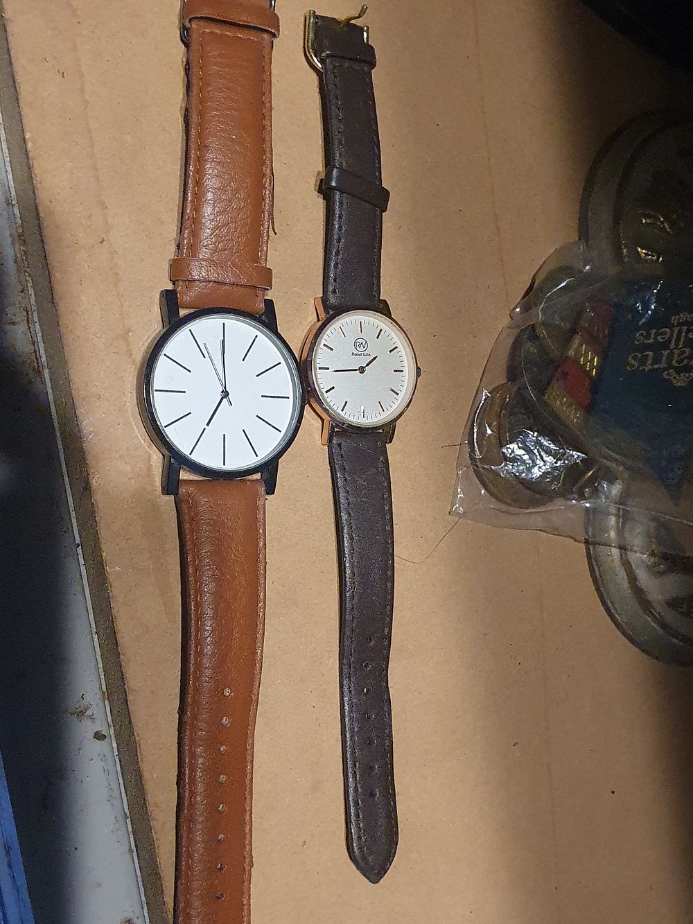 Lot 183: 2 watches