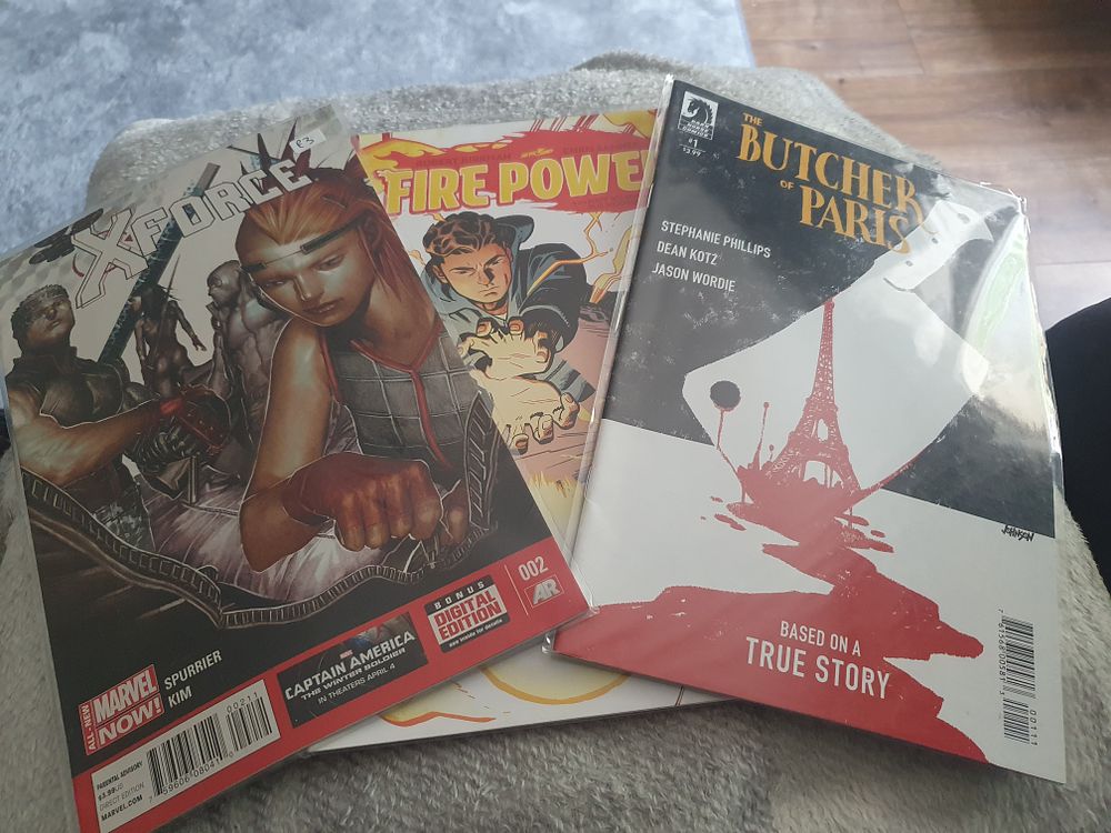 Lot 192: Comic lot
