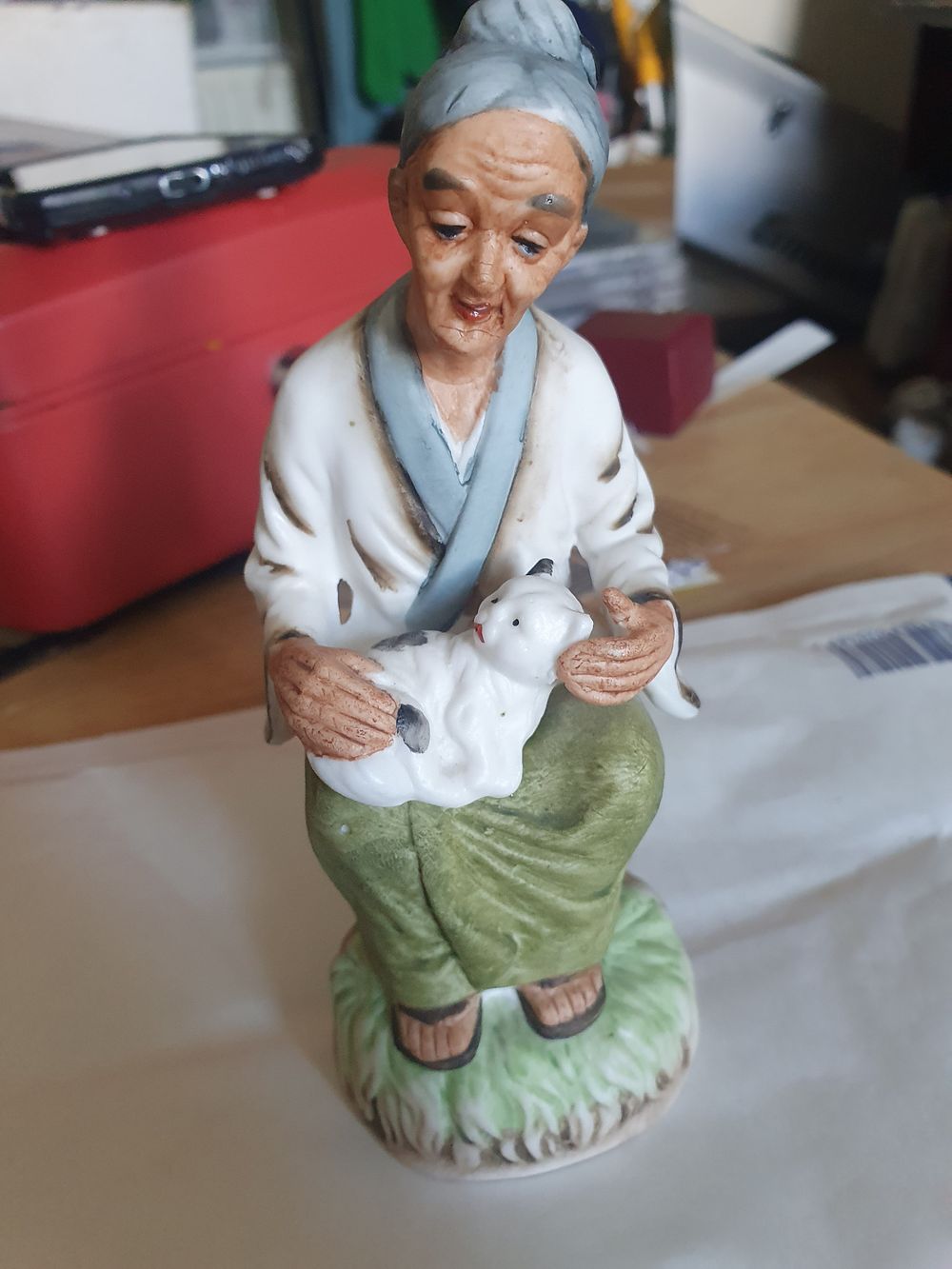 Lot 159: Vintage figurines