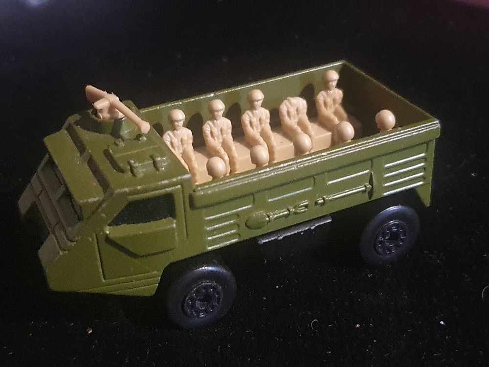 Lot 109a: Vintage army truck