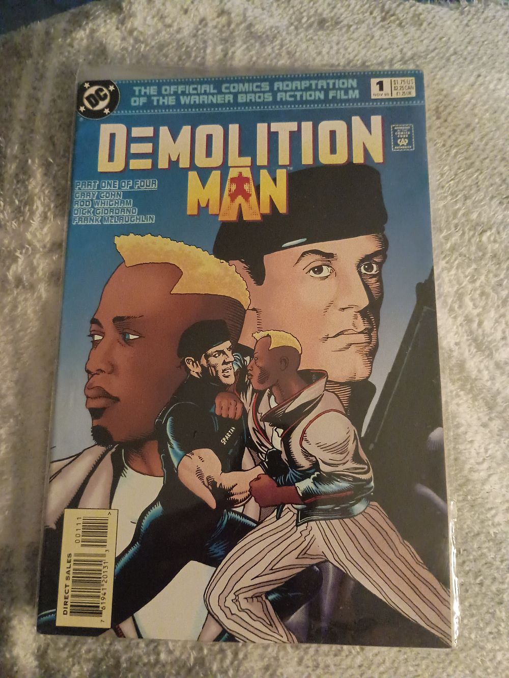 Lot 262: Demolition Man Vintage Comic In Sleeve1993