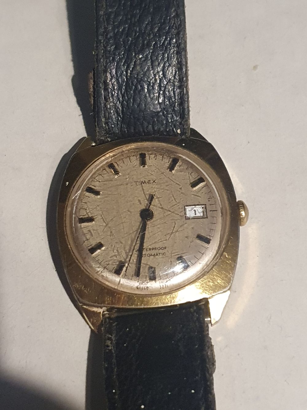 Lot 359: Vintage automatic timex watch
