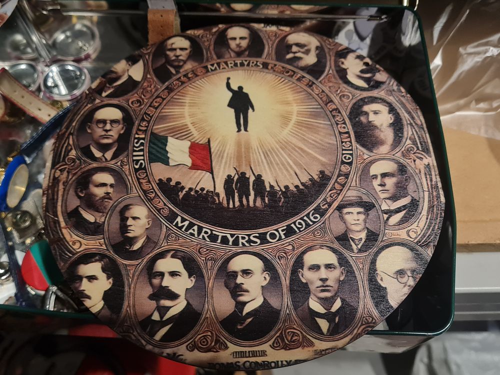 Lot 133p: Irish 1916 sign