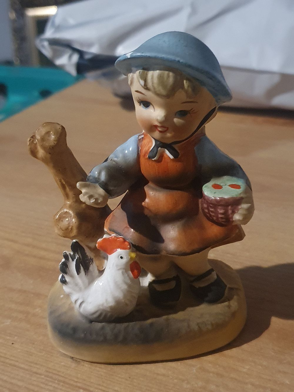 Lot 403: Vintage Foreign figure