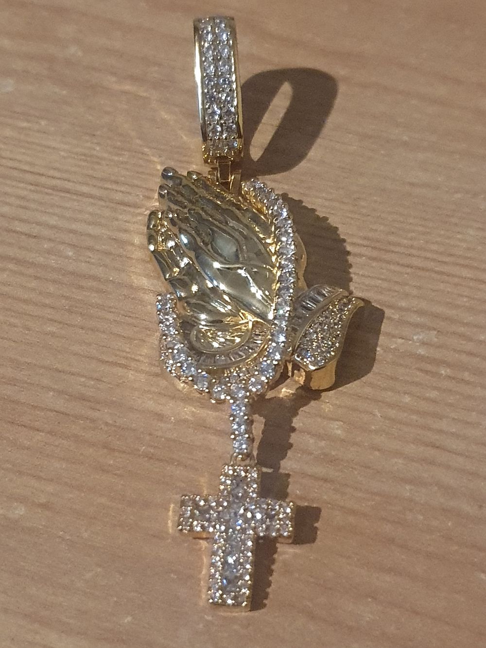 Lot 9i: Large religious pendant