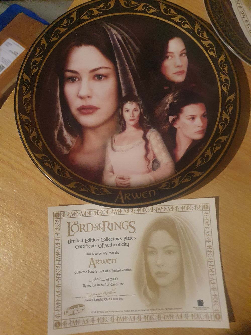 Lot 188y: Limited edition Lord of the rings collecters plate
