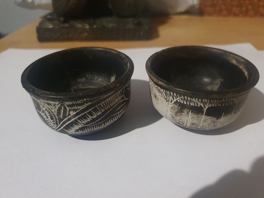 Lot 449: Vintage terracotta pots