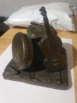 Vintage large irish fiddle figure