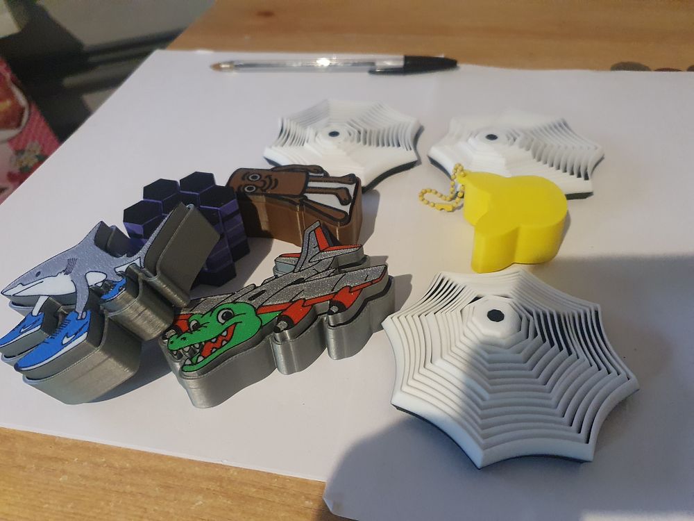 Lot 80: Lot of senory toys