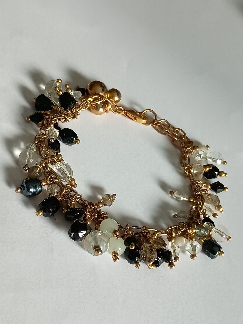 Lot 170: Ladies beaded charm bracelet
