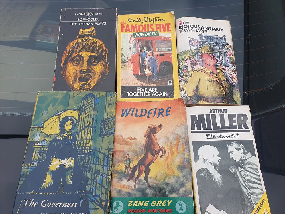 Lot 314: Vintage book lot including enid blyton
