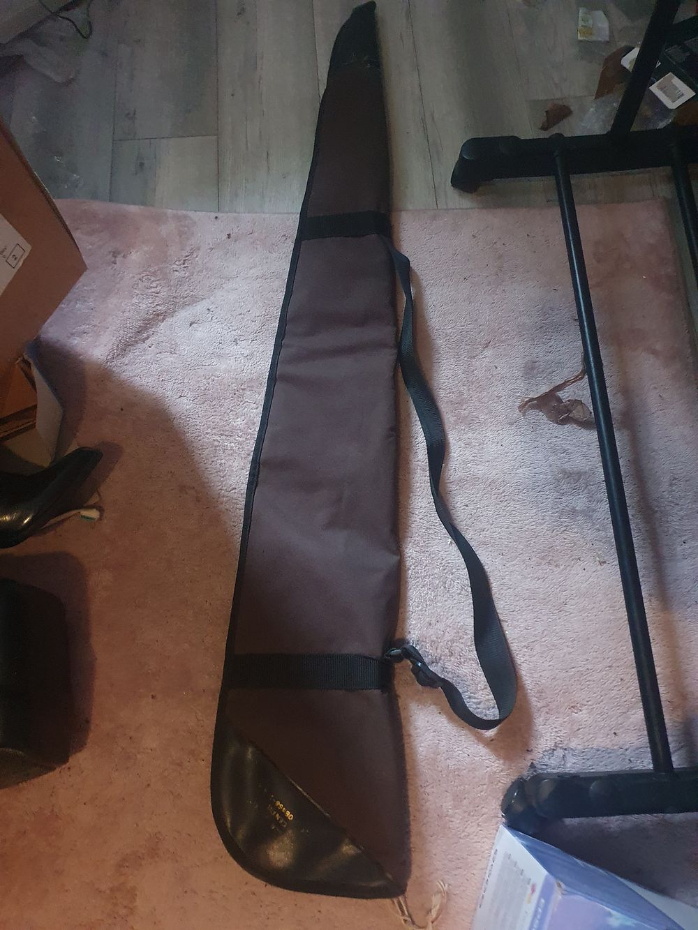 Lot 353: Long gun bag holder