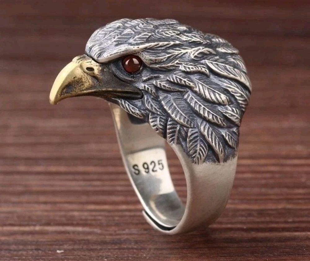 Lot 363: S925 Eagle ring