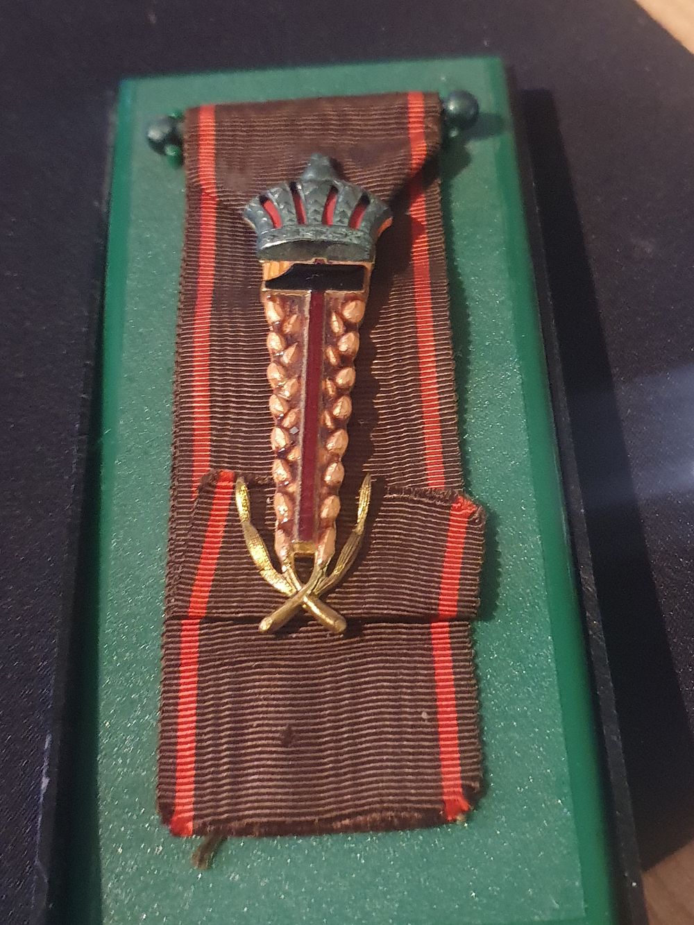 Lot 168: Vintage Belgium medal
