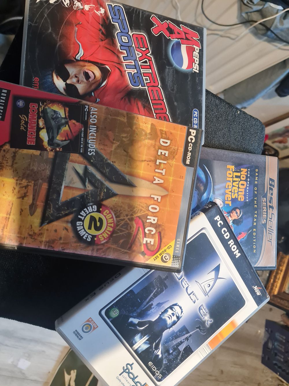 Lot 163: Collection of pc games