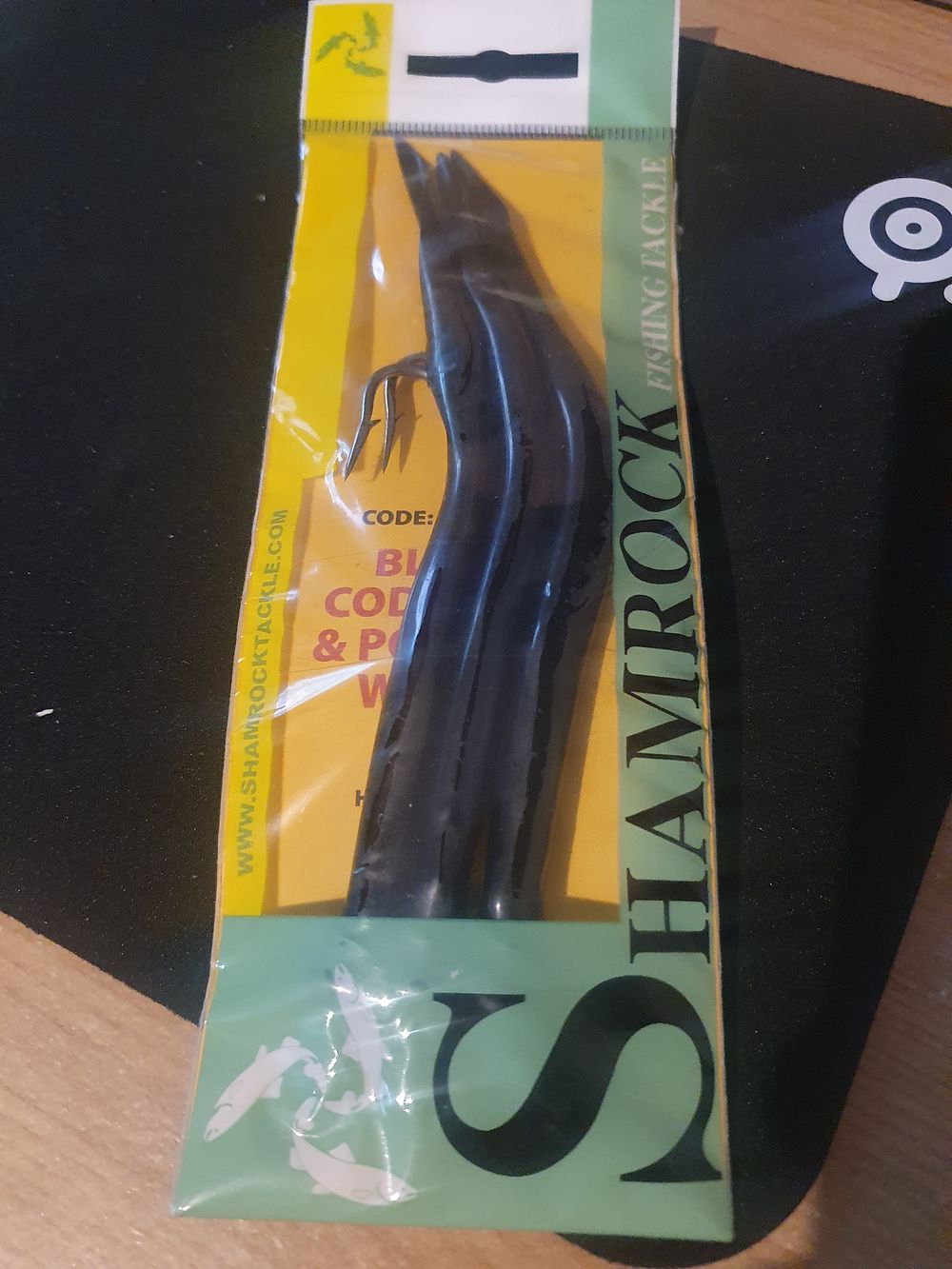 Lot 381: New shamrock fishing tackle